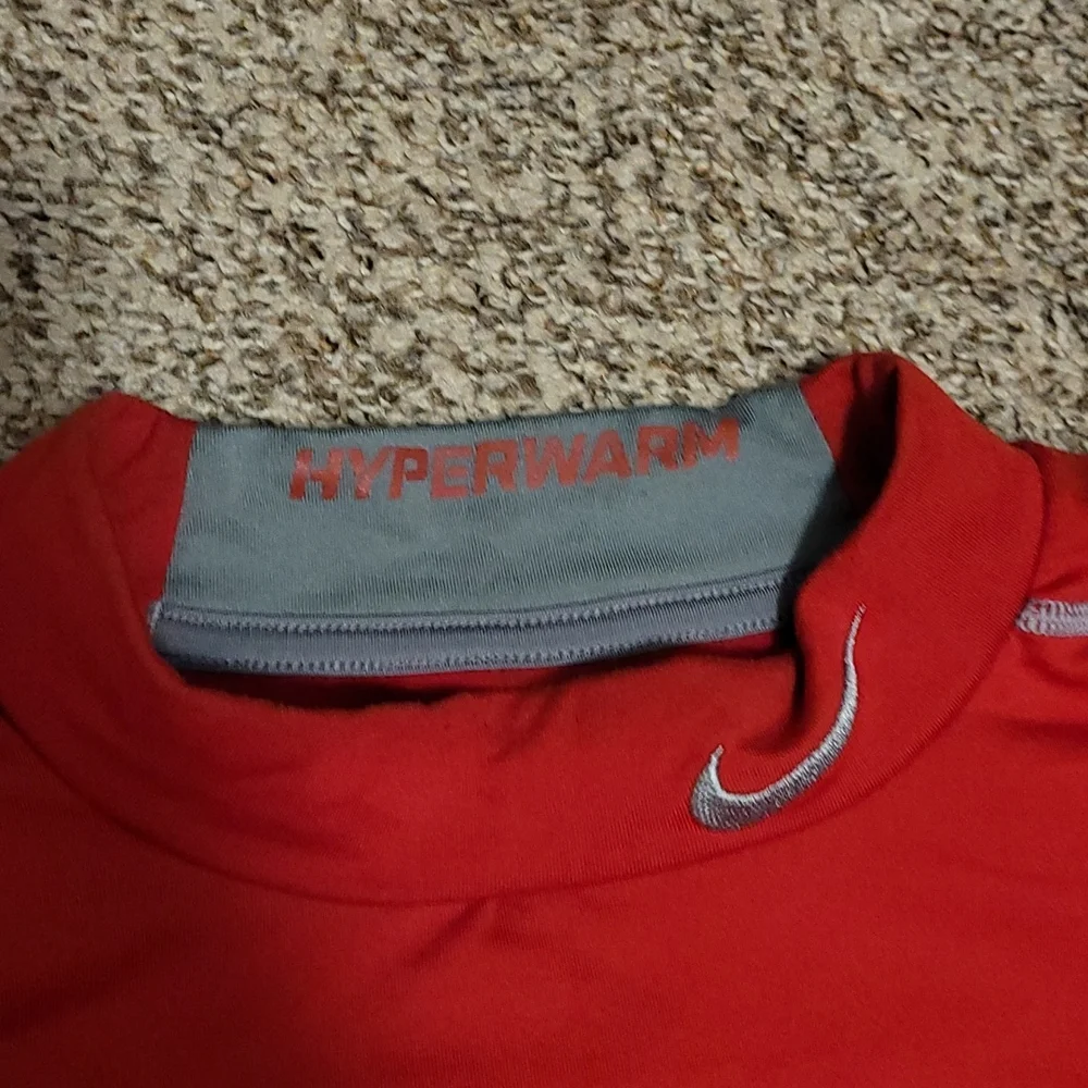 Nike - Picture 2 of 5